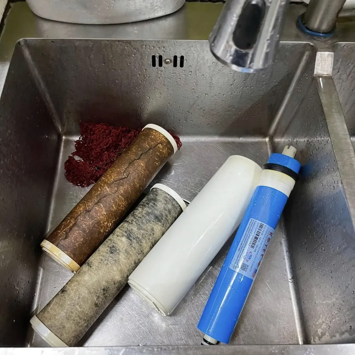 Thay thế lõi lọc nước Văn Giang