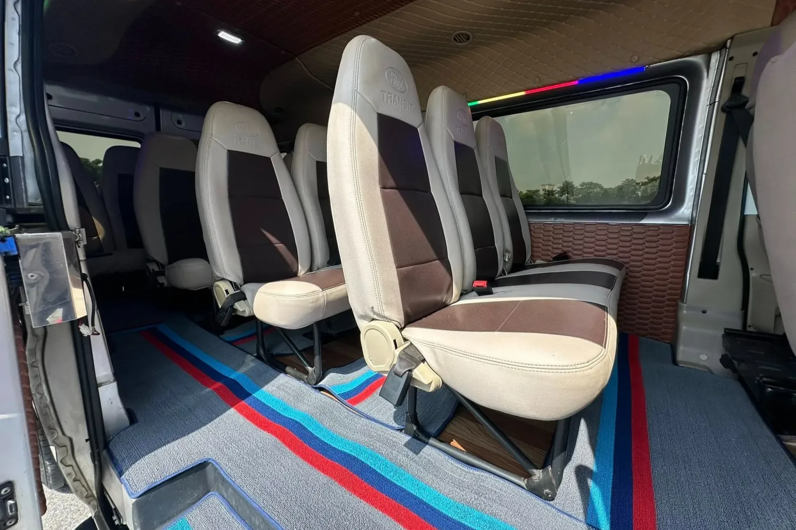 Nội thất xe 16 chỗ xã Mễ Sở