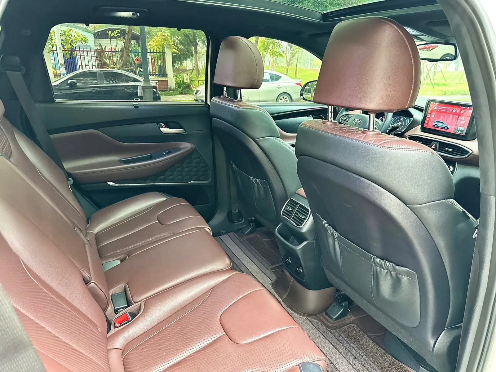 Nội thất xe 7 chỗ Santafe tại Hưng Yên Nội thất xe 7 chỗ Santafe tại Hưng Yên