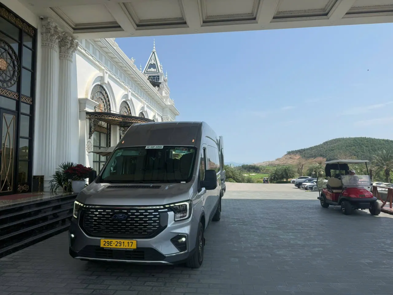 Thuê xe 16 chỗ đi Ba Vì
