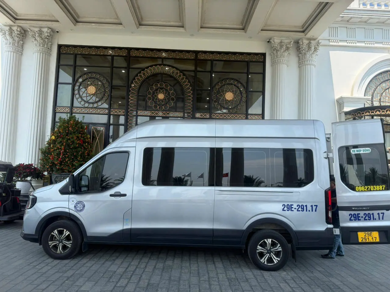 Thuê xe 16 chỗ Hưng Yên đi Đền Trần, Nam Định