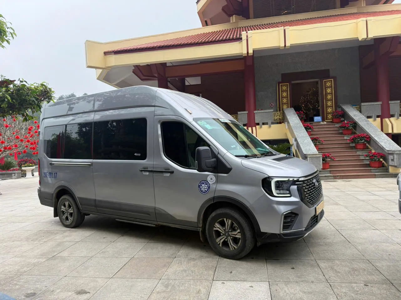 Thuê xe 16 chỗ Hưng Yên đi du lịch chùa Hương, Mỹ Đức