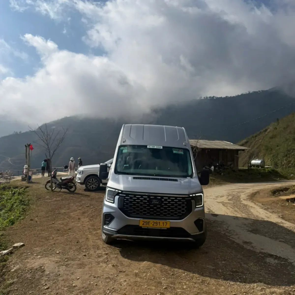 Thuê xe 16 chỗ Hưng Yên đi du lịch Mù Cang Chải, Yên Bái