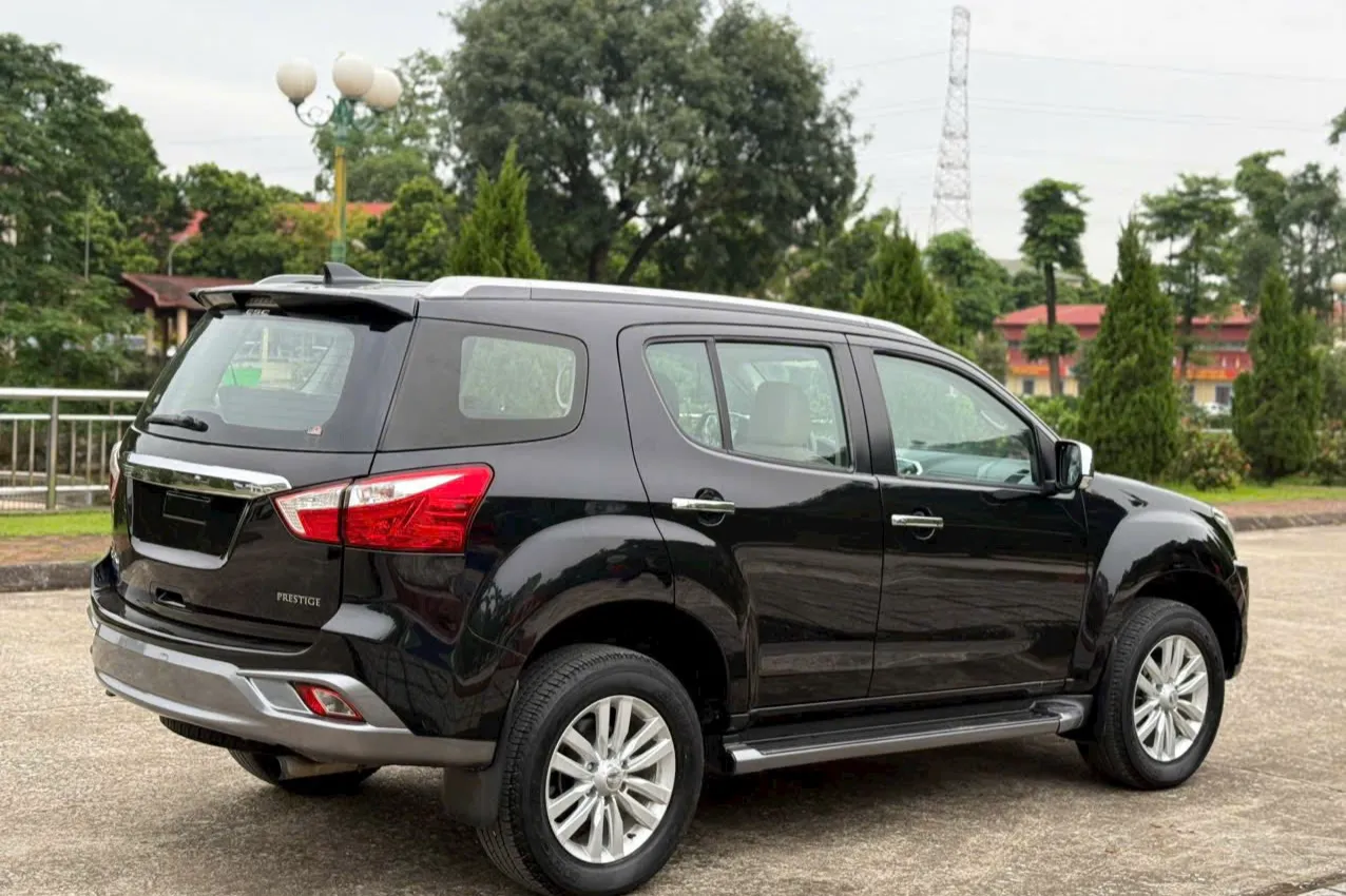 Thuê xe 7 chỗ Hưng Yên đi Phú Thọ