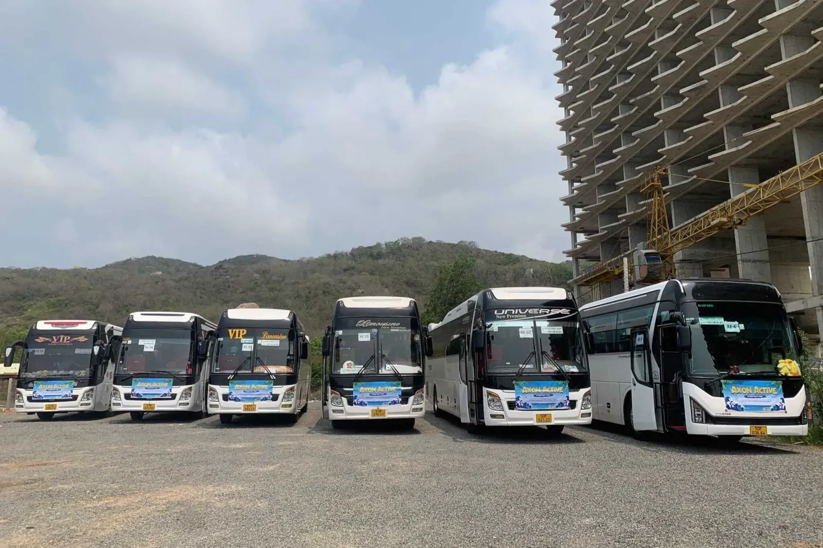 Thuê xe Hyundai Unverse 45 chỗ Hưng Yên đi Thanh Hóa