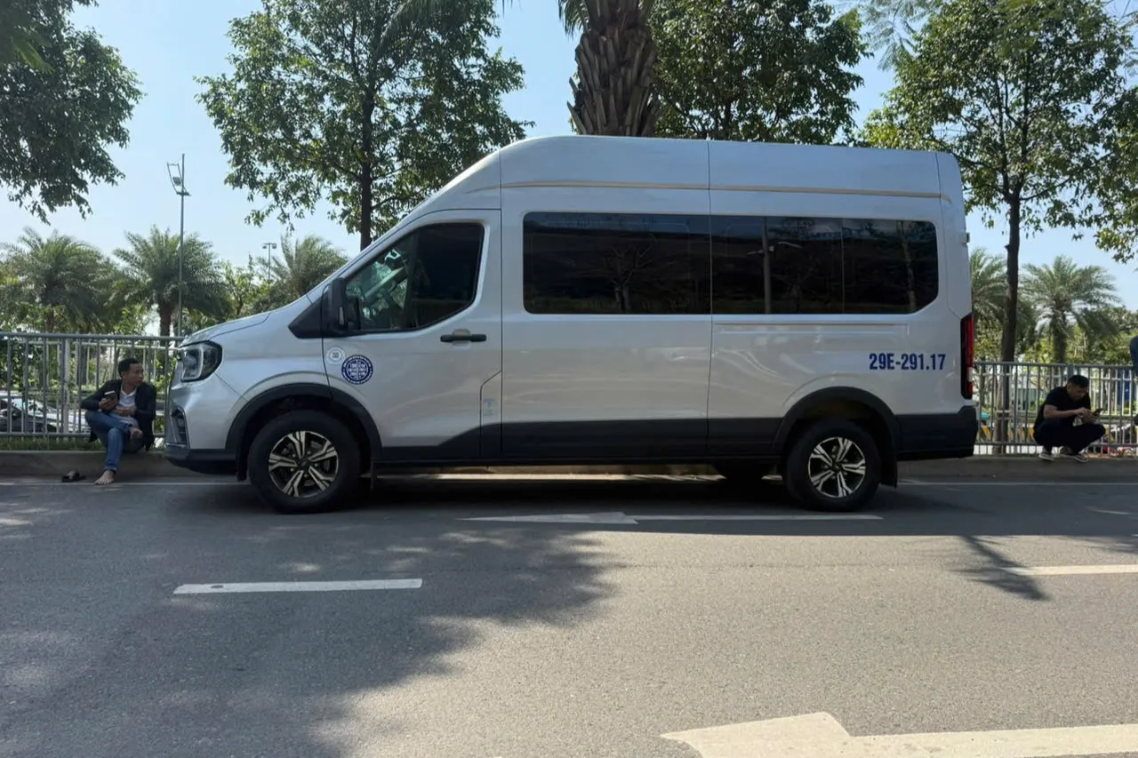 Xe 16 chỗ Ford Transit Hưng Yên đi Thanh Hóa