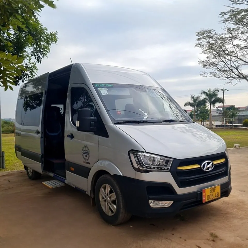 Thuê xe 16 chỗ Hưng Yên đi dinh thự Hoàng A Tưởng, Lào Cai