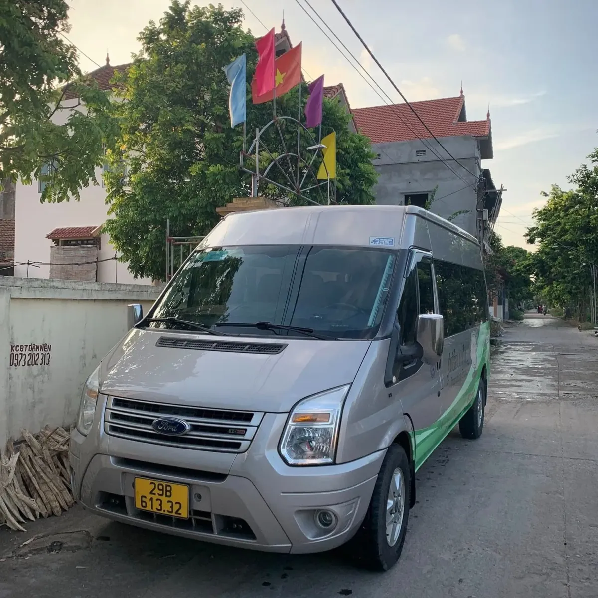 Xe 16 chỗ Hưng Yên đi Hà Nội