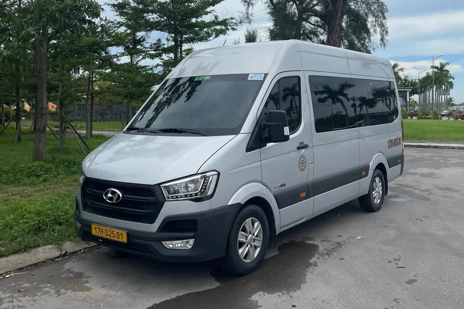 Xe 16 chỗ Hyundai Solati Hưng Yên đi Sa Pa