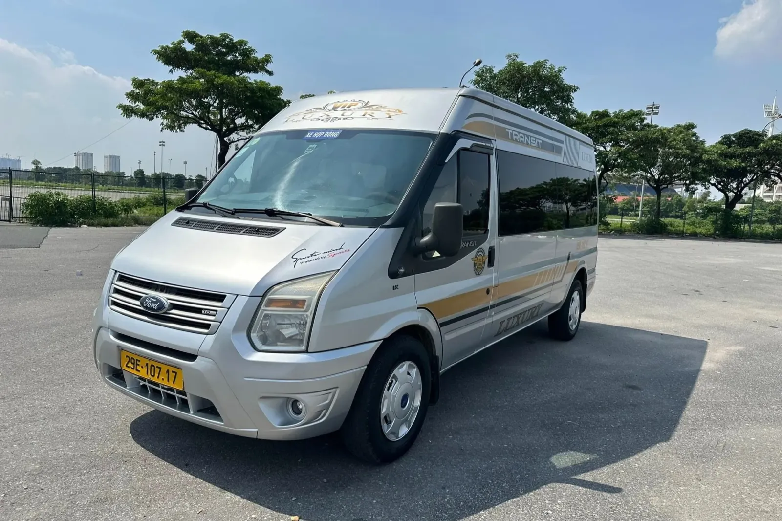 Xe 16 chỗ xã Mễ Sở phục vụ du lịch