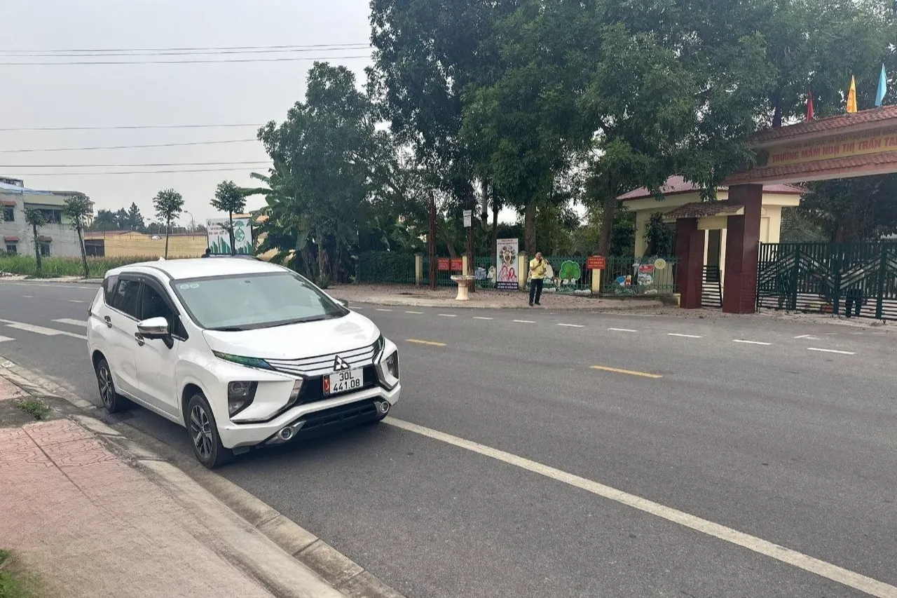 Xe 7 chỗ Xpander Hưng Yên