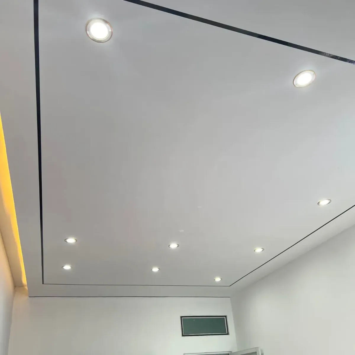 Trần thạch cao phẳng xã Như Quỳnh, Hưng Yên